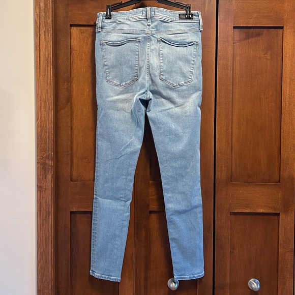 Abercrombie & Fitch Women's Light Wash Jeans High Rise Super Skinny Size 29 / 8R - Picture 2 of 4